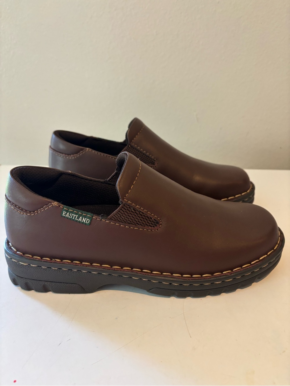 Eastland Newport Loafer size 9 wide - Picture 2 of 7